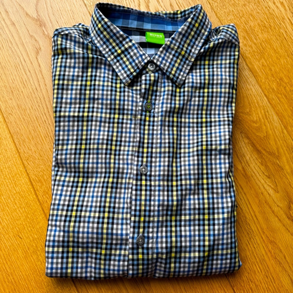 HUGO BOSS PLAID BUTTON UP LONG SLEEVES SHIRT - XL
